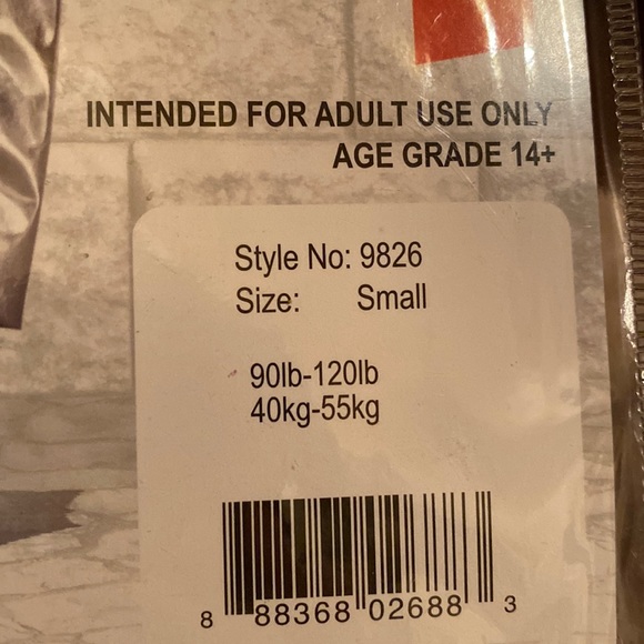 NWT Glorious Gladiator Costume. Size Small (90-120 pounds). Can be worn 2 ways. - Picture 4 of 15